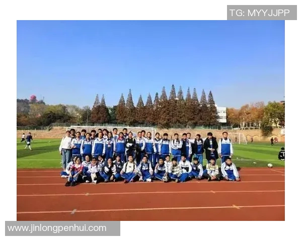 辽阳足球球星成长历程与拼搏精神展现地方体育力量